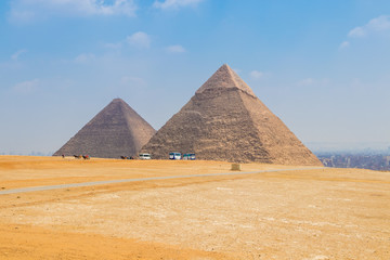 Fototapeta na wymiar The Pyramid of Khafre and Pyramid of Khufu