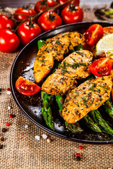 Grilled chicken strips and vegetables