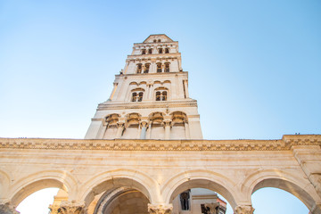 Fototapeta premium Split, Dalmatia, Croatia, cathedral of Saint Domnius and Diocletian Palace in Split, Dalmatia, Croatia, historic Peristil UNESCO world heritage site