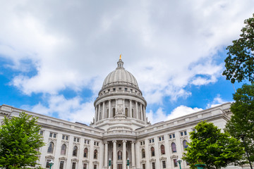 Fototapeta na wymiar Wisconsin State Capitol Building