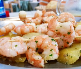 shrimps with sauce