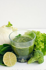 Detox green smoothie