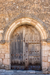 Fototapeta na wymiar Puertas casas antiguas de Maderuelo, Segovia