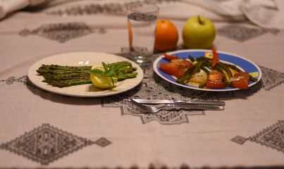 Obraz na płótnie Canvas lemon with grilled vegetables