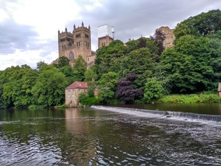 Fototapeta na wymiar Durham Cathedral and river Wear