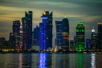 doha qatar skyline at night