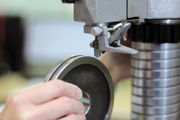 woman makes the metrological measurements