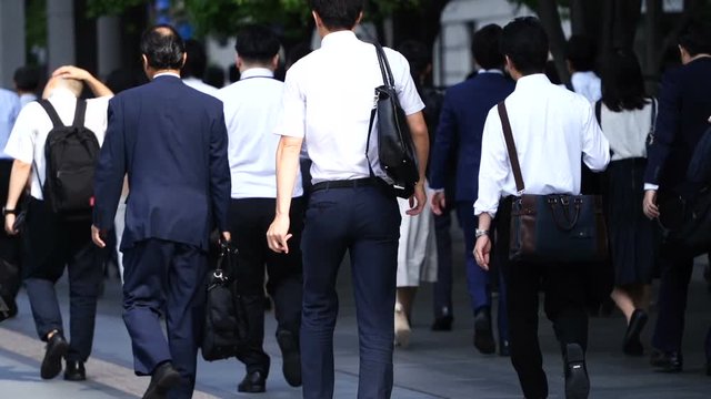 東京　通勤　スローモーション　4倍速　令和元年　初夏　東京駅