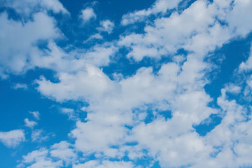 Obraz premium big white clouds in the blue sky