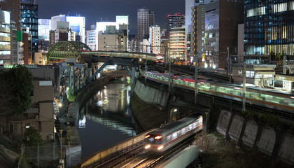 Trains crossing at Ochanomizu Station in Tokyo　御茶ノ水駅の夜景 交差する鉄道路線（JR中央線・総武線、地下鉄丸ノ内線）
