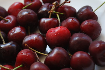 Cerezas rojas 