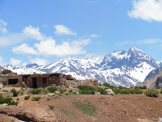 Fototapeta na wymiar Aconcagua, Cordillera de los Andes, Mendoza, Argentina