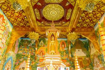 Fototapeta na wymiar Decorated Buddha in the room.