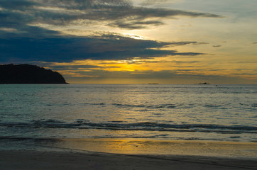 Obraz premium Sunset on the sea in Langkawi