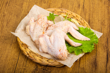 Raw chicken wings