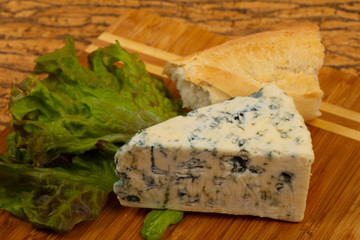 Blue cheese  with salad leaves