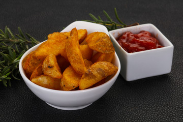 Fried potato slices