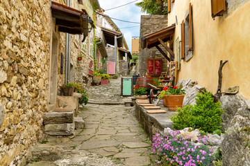 Fototapeta na wymiar Altstadtgasse Hum, Istrien,Kroatien 
