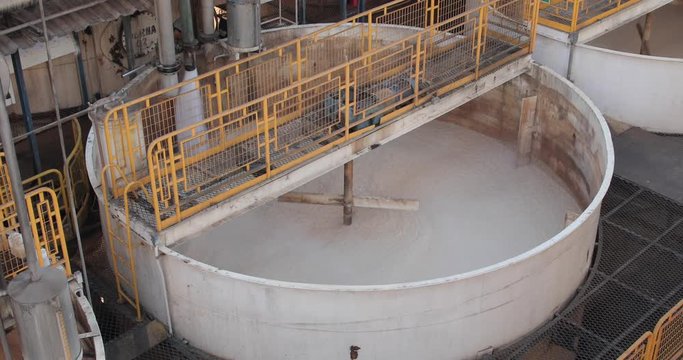 dorna of industrial fermentation in a sugar cane plant for the production of alcohol