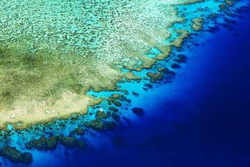 Coral reef crest meets the ocean (Lodestone Reef, Great Barrier Reef, Australia)