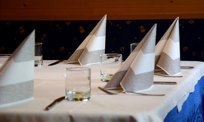 Gedeckter Tisch im Restaurant