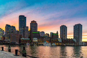 Fototapeta na wymiar Boston Downtown skylines Bay