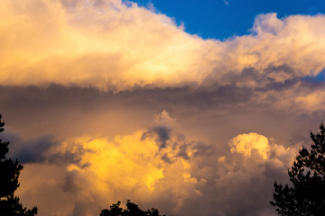 Dramatic sky. Summer evening clouds.