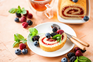 Swiss roll with berries