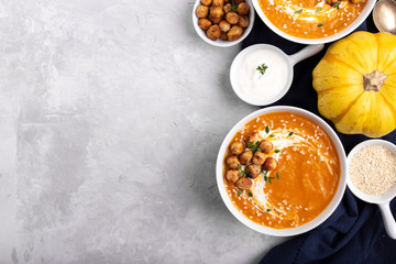 Carrot pumpkin soup with spicy chickpeas