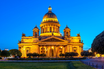 Fototapeta na wymiar St. Isaac's Cathedral at white night, Saint Petersburg, Russia