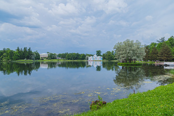 Fototapeta premium park in the suburbs of St. Petersburg in the summer