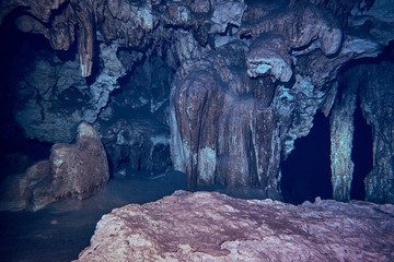 underwater caves cenotes mexico