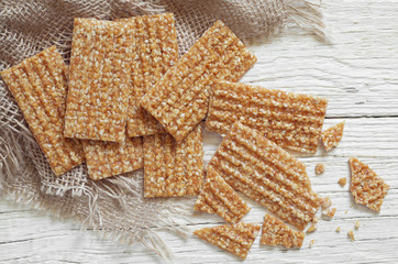 Sesame Bars with Peanuts whole and broken