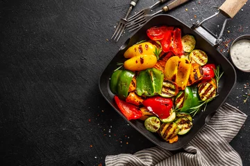 Gordijnen Healthy tasty vegetables grilled on pan © nerudol