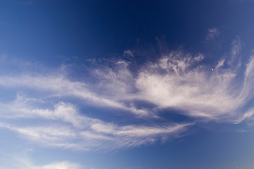 綺麗な青空と空の雲の形
