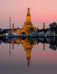 Wat Arun reflection