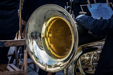 tuba 