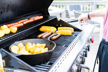 Frying potatoes