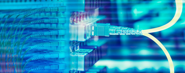 Fiber optic cablel connect to communication Distribution point