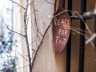 peace everywhere sign