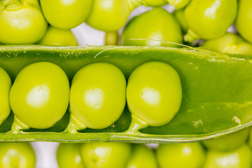 fresh green peas
