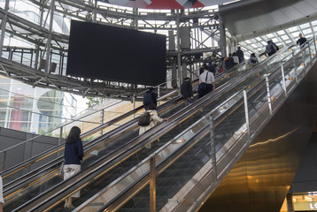 escalator 　エスカレーター