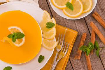 Lemon and mascarpone cheesecake. 