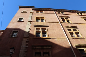 Ville de Lyon - Façade d'immeuble lyonnais typique dans le Vieux Lyon