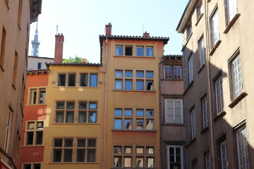 Ville de Lyon - Façade d'immeuble lyonnais typique dans le Vieux Lyon