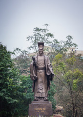 Fototapeta premium Statue of Ly Thai To in Hanoi founder of the Ly Dynasty in Vietnam