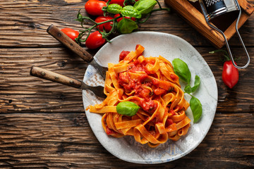 pasta fettuccine with tomato and basil
