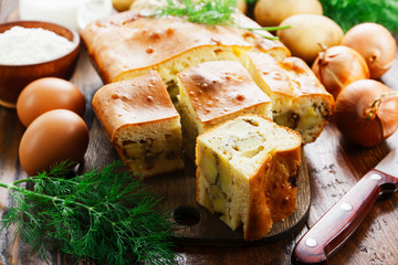 Pie with potatoes and dill