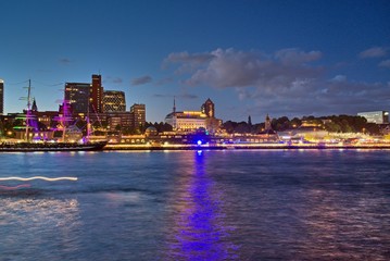 Obraz premium Hamburger Hafengeburtstag