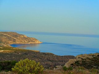 Fototapeta na wymiar sunrise over a bay in greece
